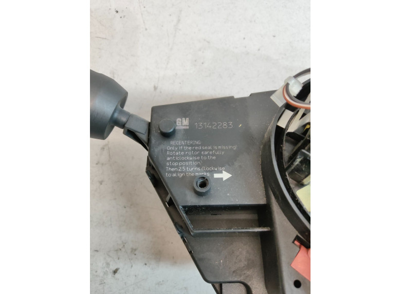 Переключатель подрулевой (стрекоза) к Opel Corsa, 2009г.