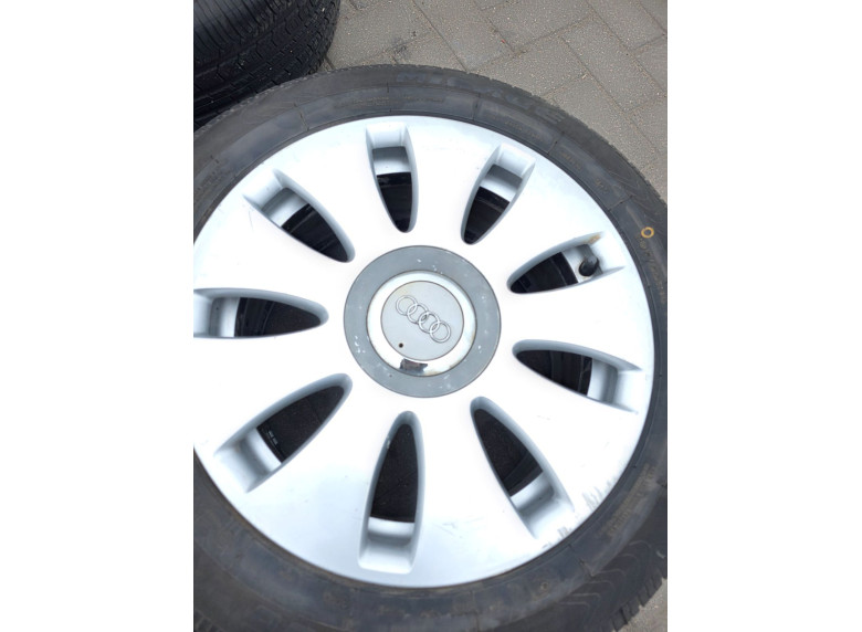 Диск литой к Audi A4, 2000г.