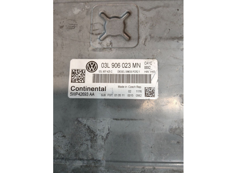 Блок управления двигателем к Volkswagen Golf, 2011г.