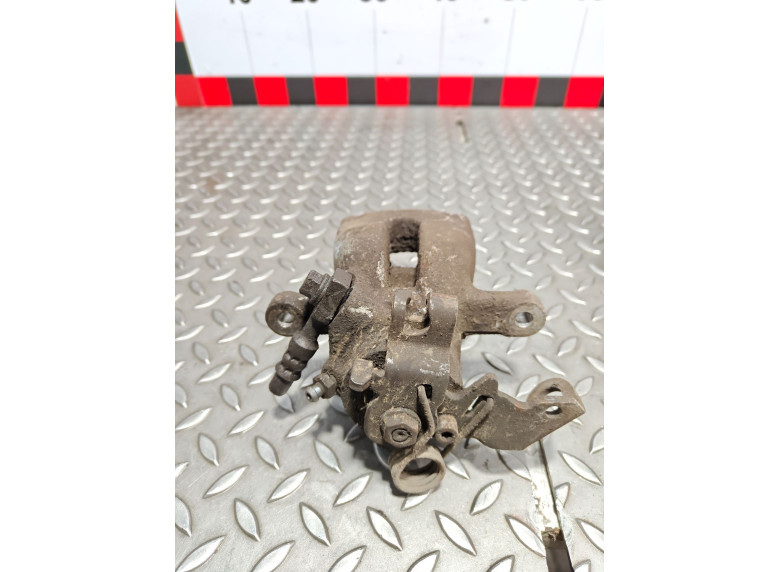 Суппорт задний правый к Opel Zafira, 2008г.