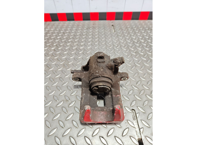 Суппорт задний правый к Audi A4, 2005г.