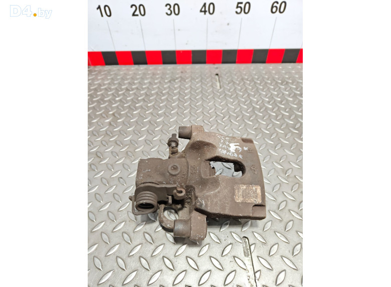 Суппорт задний правый к Citroen C5 2010 г.
