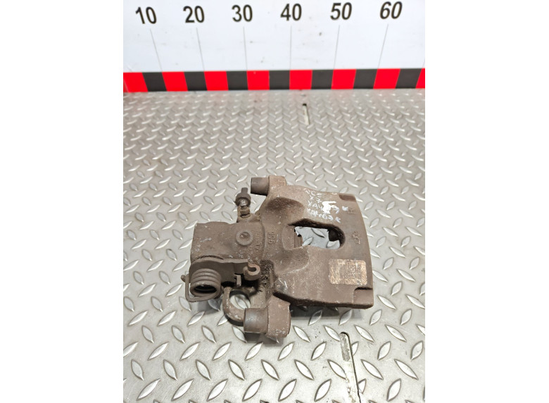 Суппорт задний правый к Citroen C5, 2010г.