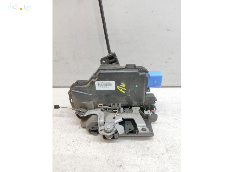 Замок двери передней правой к Skoda Fabia 2008 г.