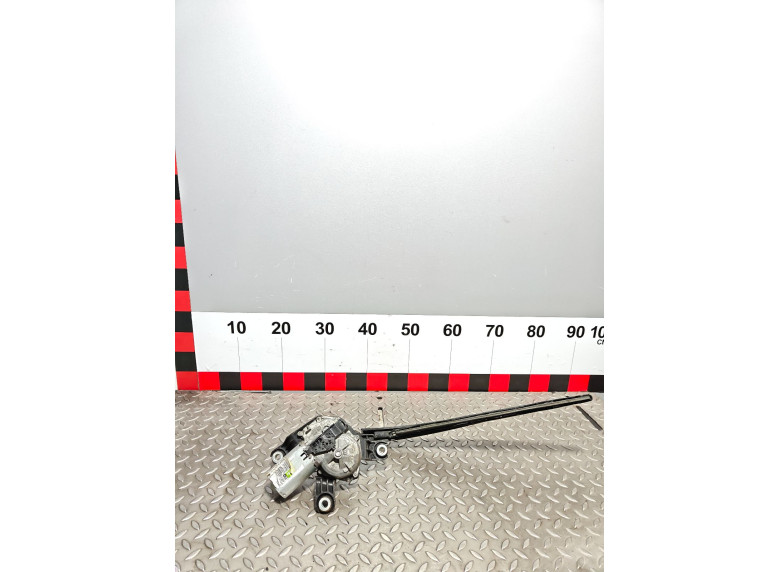 Моторчик заднего стеклоочистителя (дворника) к Opel Zafira, 2010г.