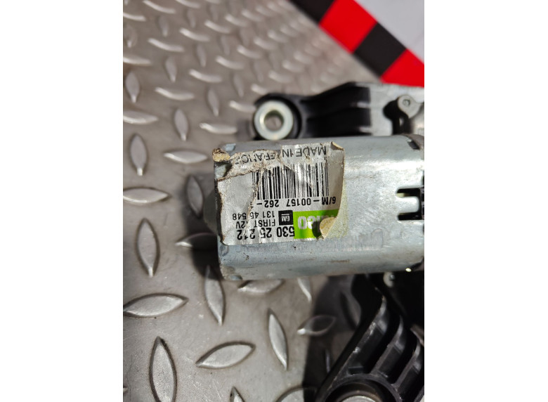 Моторчик заднего стеклоочистителя (дворника) к Opel Zafira, 2010г.