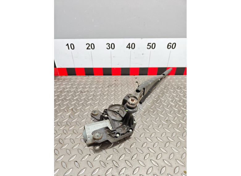 Моторчик заднего стеклоочистителя (дворника) к Opel Zafira, 2010г.