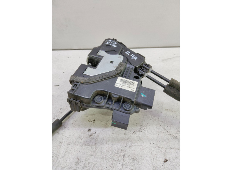 Замок двери передней правой к Kia Soul, 2008г.