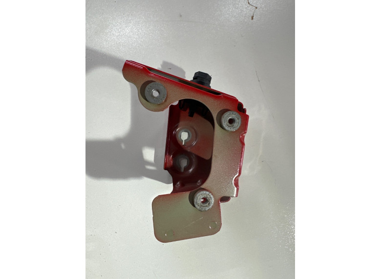 Кронштейн крепления крыла переднего левого к BMW XM G09, 2022г.