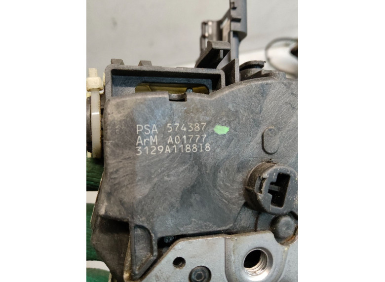 Замок двери передней правой к Citroen C5, 2009г.