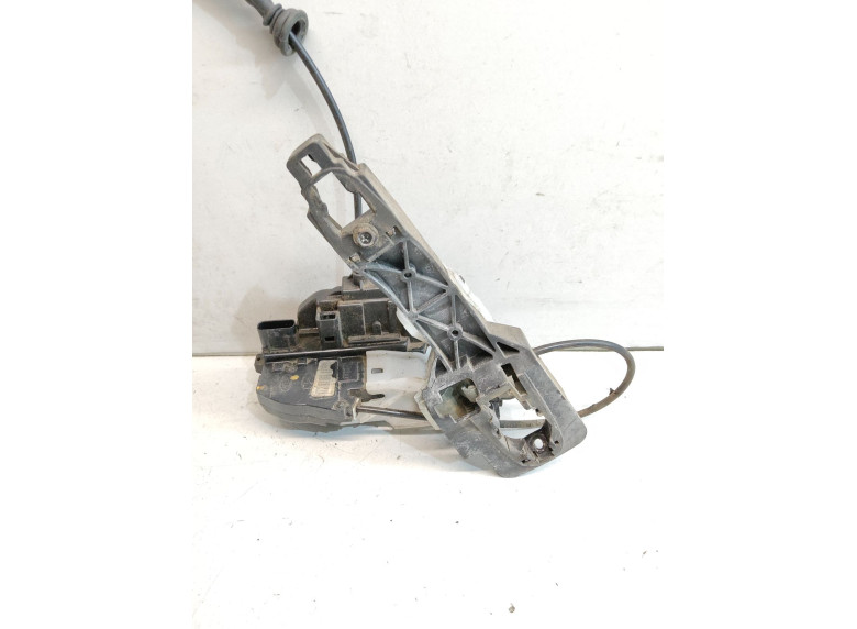 Замок двери задней левой к Kia Ceed, 2008г.