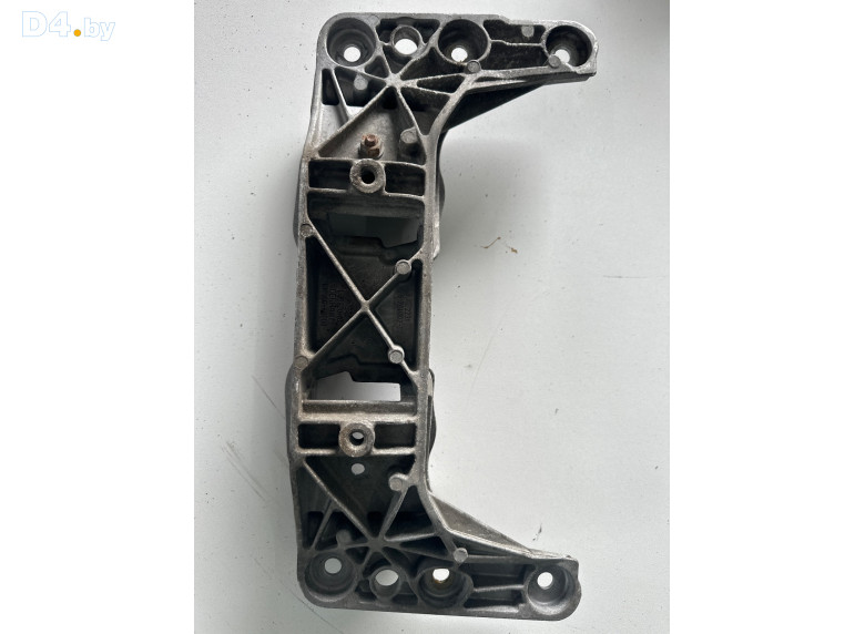 Кронштейн КПП к BMW 5E60/E61 2005 г.