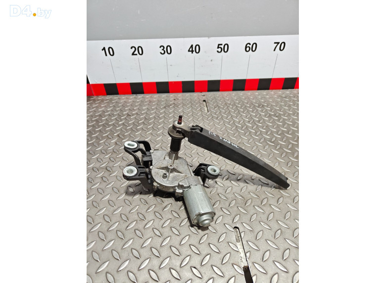 Моторчик заднего стеклоочистителя (дворника) к Volkswagen Golf 2005 г.