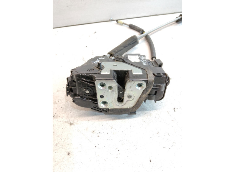 Замок двери задней правой к Kia Soul, 2009г.