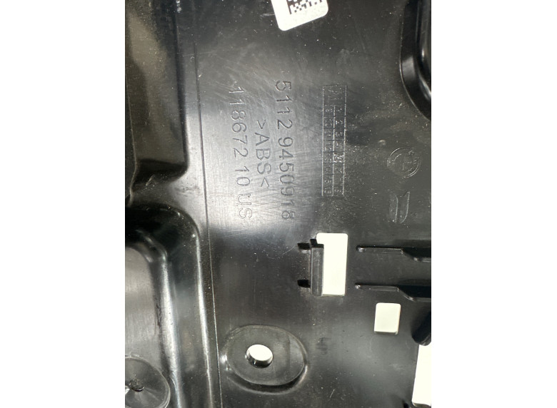 Кронштейн крепления бампера заднего к BMW XM G09, 2023г.