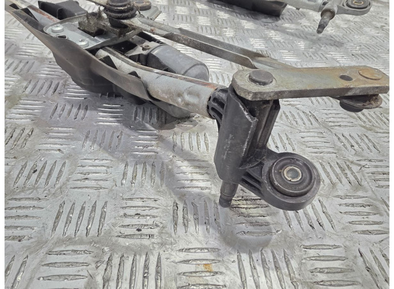 Механизм стеклоочистителя (трапеция дворников) к Opel Astra, 2005г.