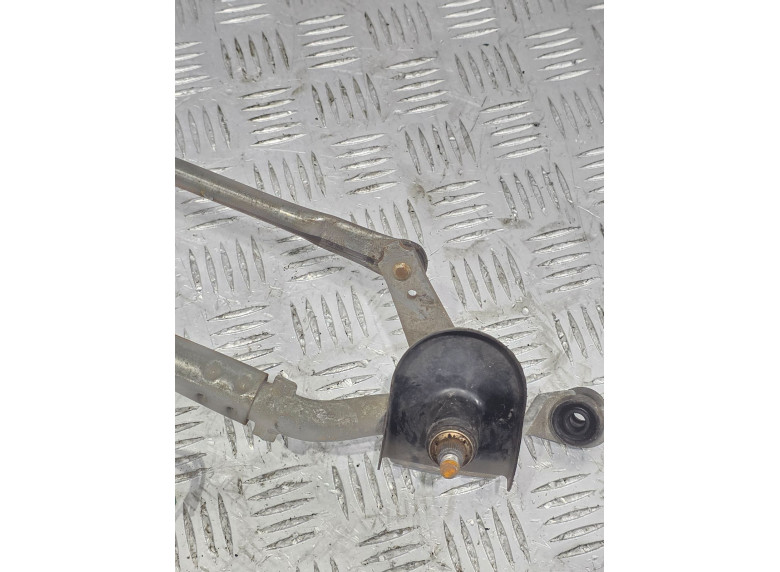 Механизм стеклоочистителя (трапеция дворников) к Suzuki Swift, 2016г.