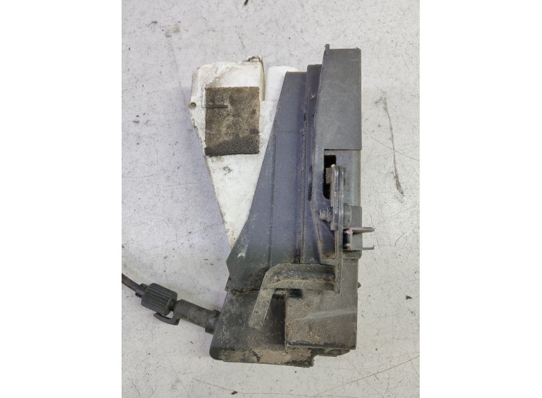 Замок двери задней правой к Seat Alhambra, 2004г.