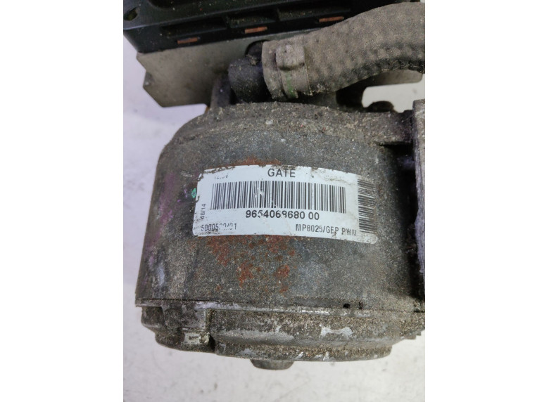 Насос гидроподвески к Citroen C5, 2004г.
