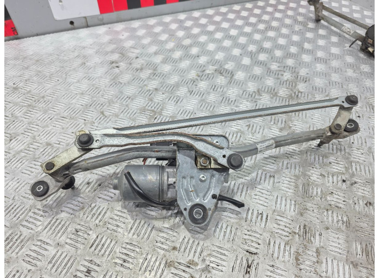 Механизм стеклоочистителя (трапеция дворников) к Audi A6, 2006г.