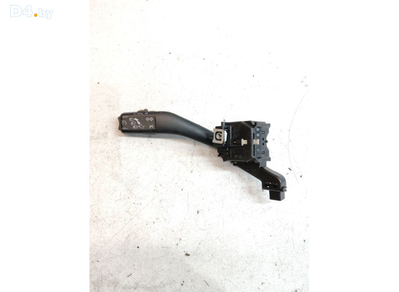 Переключатель поворотов к Volkswagen Golf 2008 г.