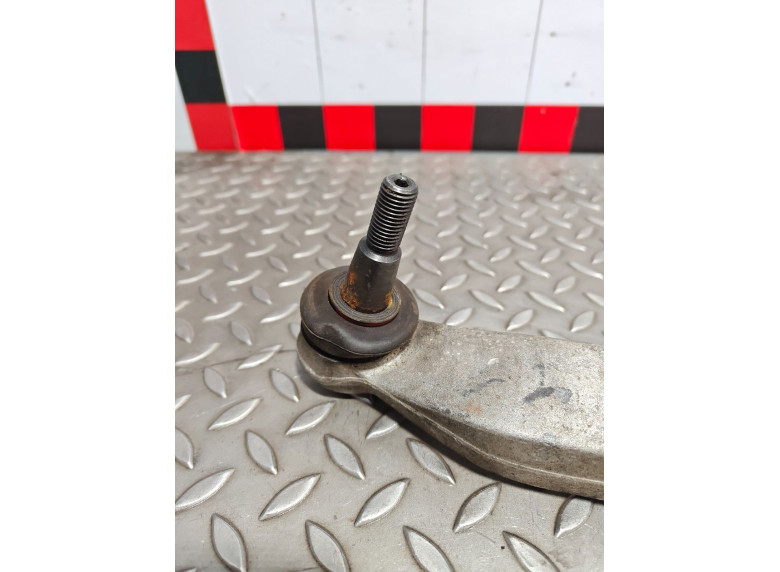 Рычаг передний правый к Audi A6, 2003г.