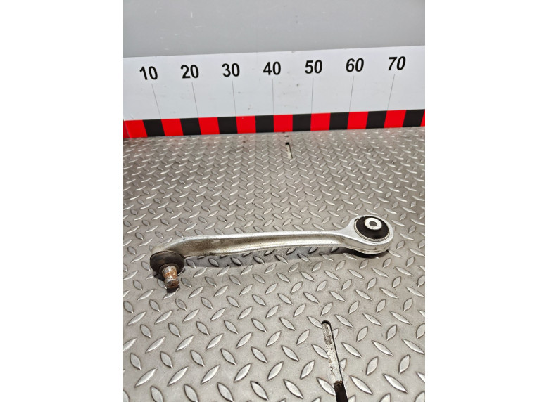 Рычаг передний правый к Audi A6, 2003г.