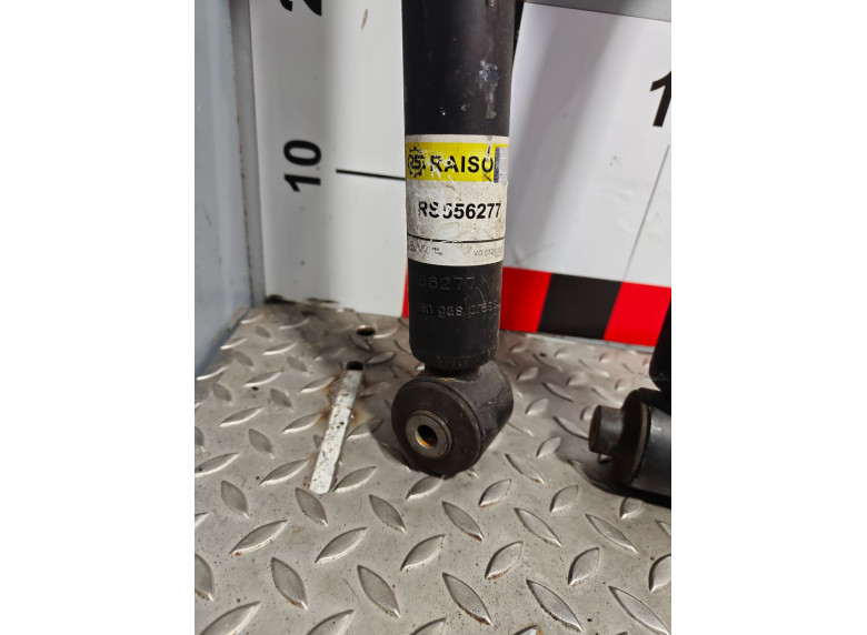 Амортизатор задний к Volkswagen Passat, 2000г.