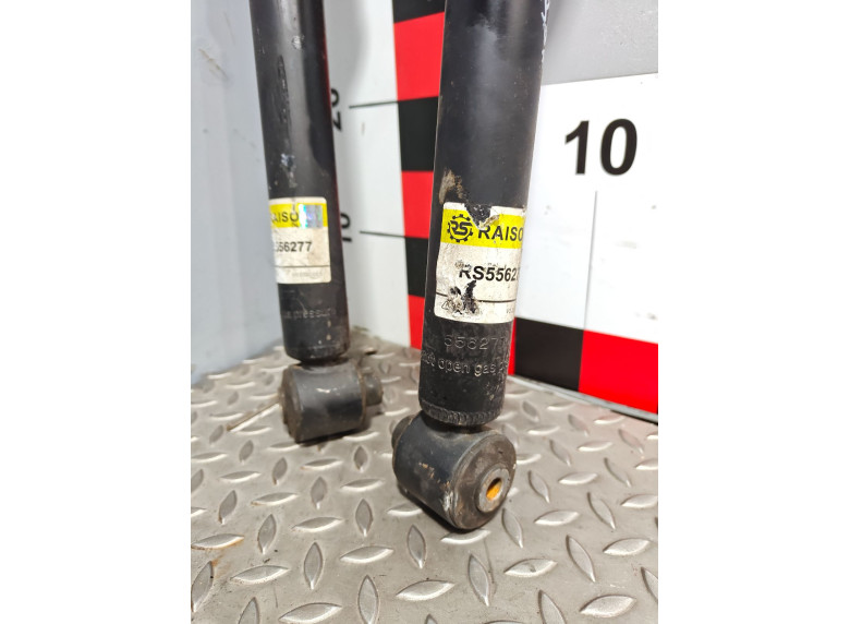 Амортизатор задний к Volkswagen Passat, 2000г.