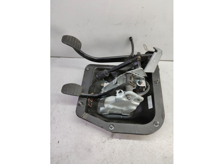 Узел педальный (блок педалей) к Renault Trafic, 2005г.