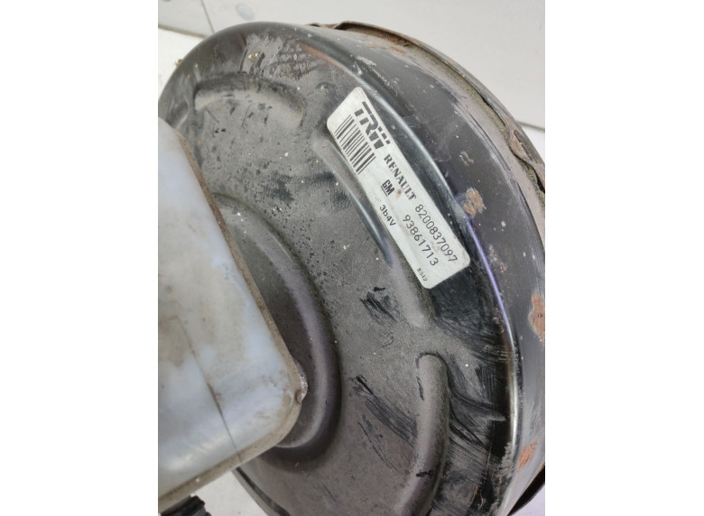 Вакуумный усилитель тормозов к Opel Vivaro, 2005г.