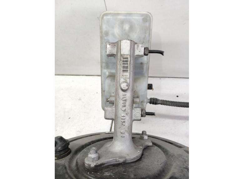 Цилиндр тормозной главный к Opel Vivaro, 2005г.