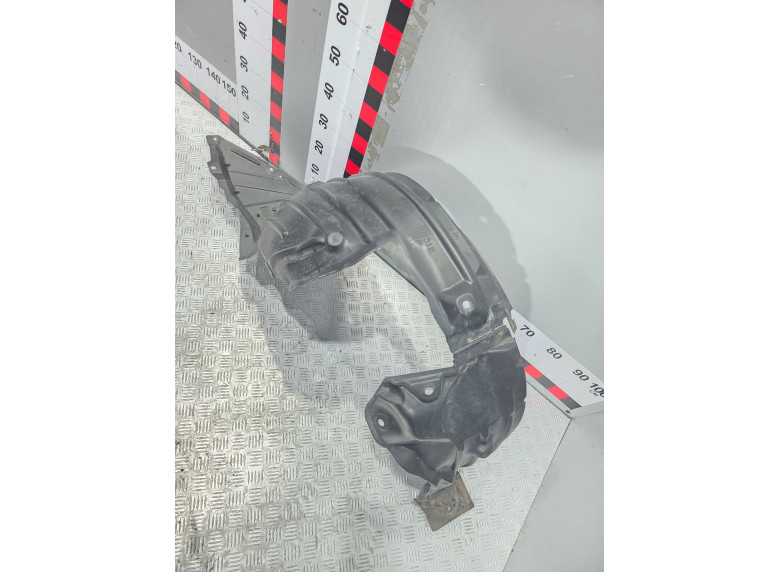 Защита арок передняя правая (подкрылок) к Mazda 3, 2014г.