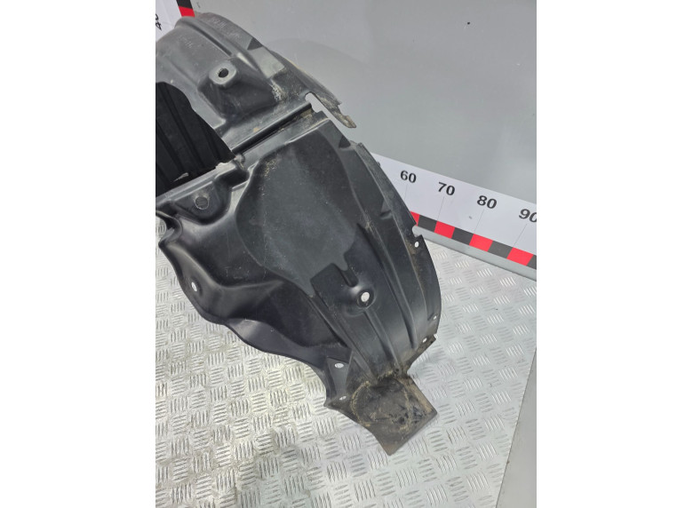 Защита арок передняя правая (подкрылок) к Mazda 3, 2014г.