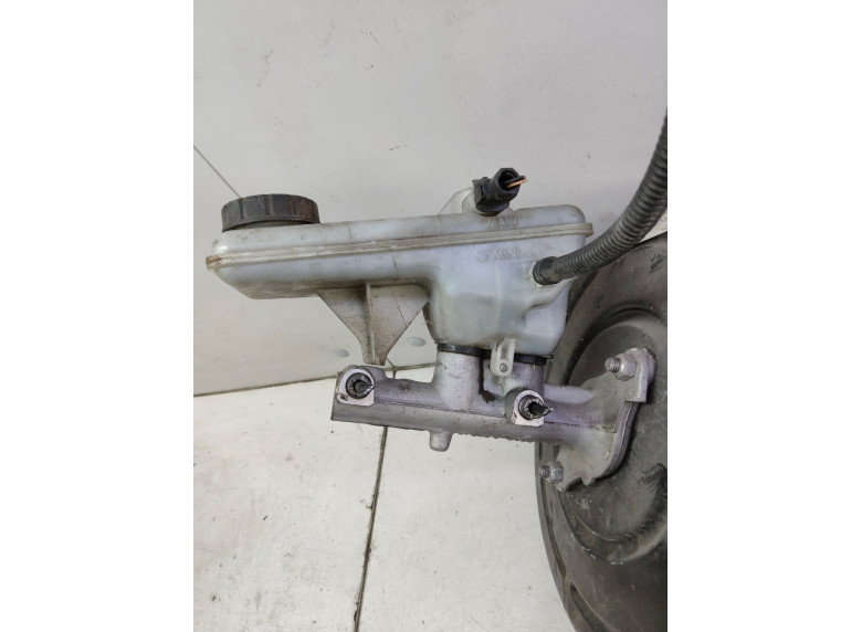 Цилиндр тормозной главный к Opel Vivaro, 2005г.