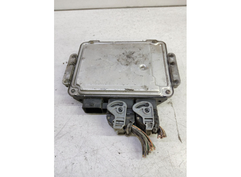 Блок управления двигателем к Renault Megane, 2002г.