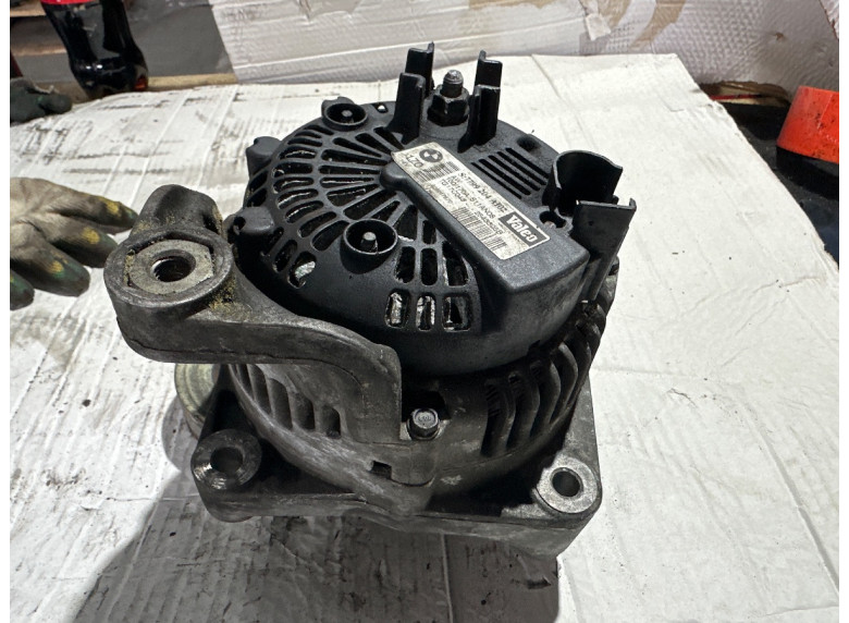 Генератор к BMW 5 E60/E61, 2005г.