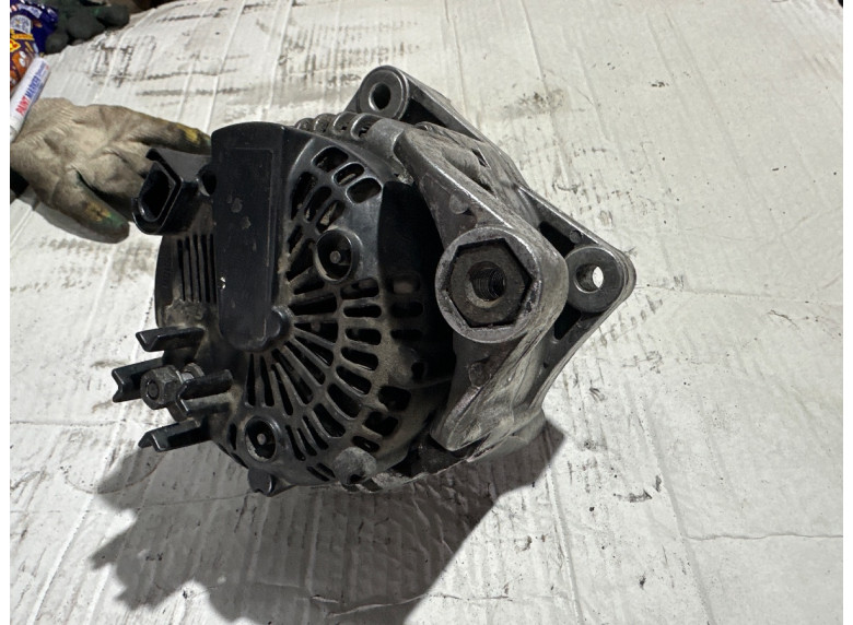 Генератор к BMW 5 E60/E61, 2005г.