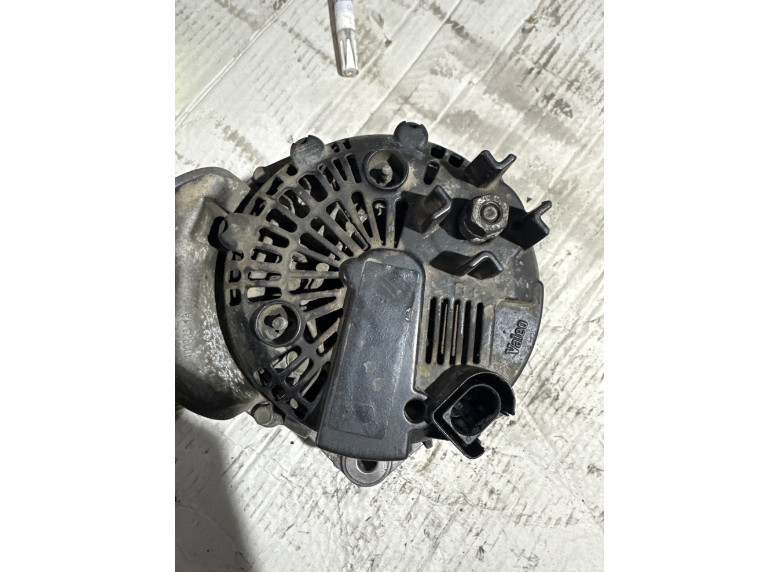 Генератор к BMW 5 E60/E61, 2005г.