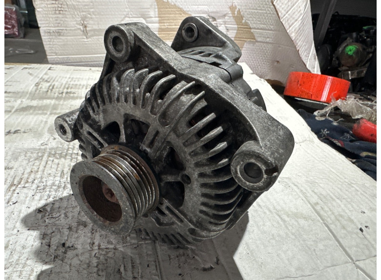 Генератор к BMW 5 E60/E61, 2005г.