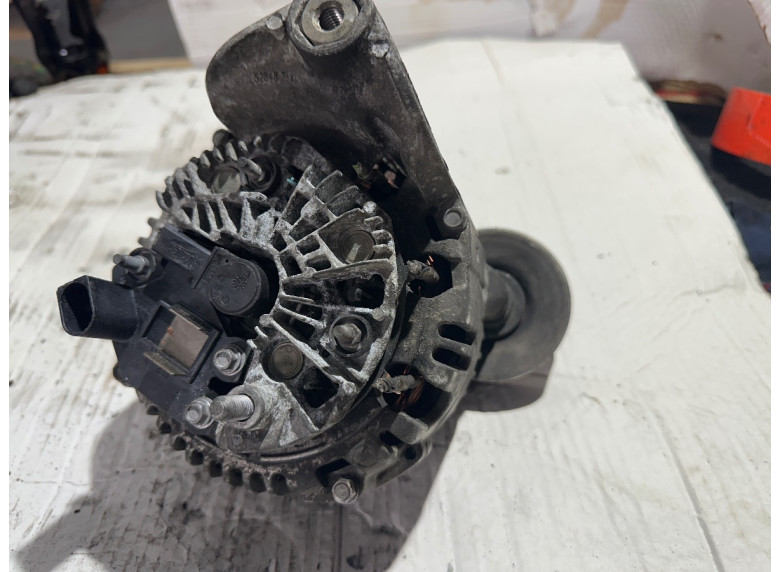 Генератор к BMW 5 E60/E61, 2005г.