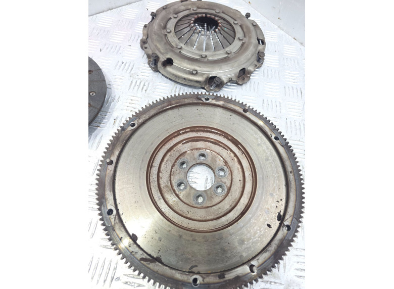 Комплект сцепления к Volkswagen Sharan, 2003г.