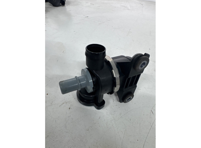 Клапан вентиляции топливного бака к BMW XM G09, 2022г.