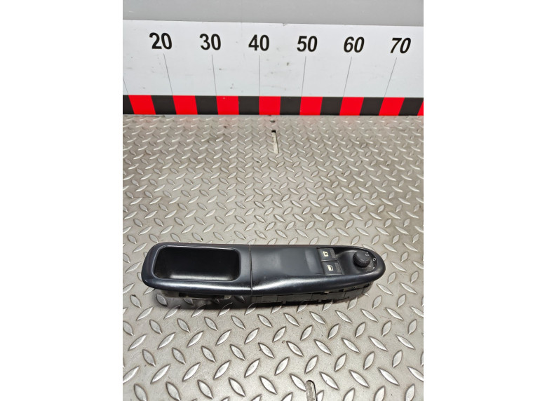 Блок управления стеклоподъемниками к Peugeot 406, 2000г.