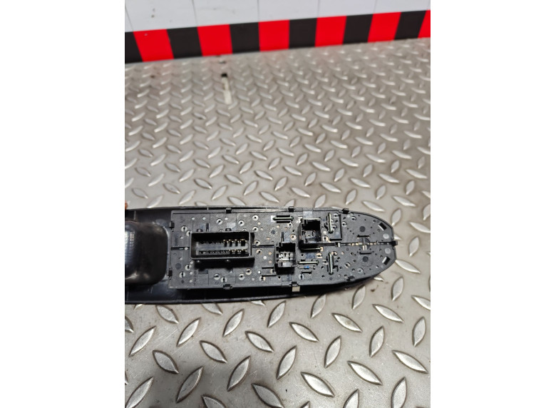 Блок управления стеклоподъемниками к Peugeot 406, 2000г.