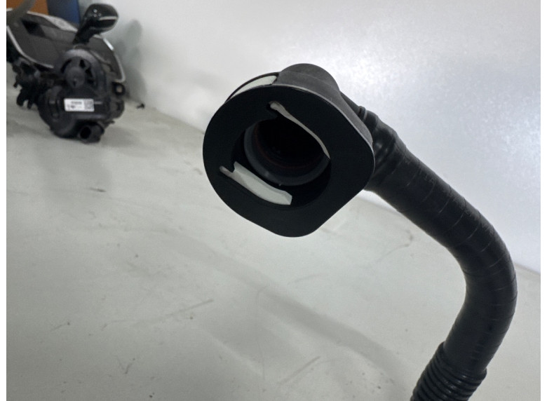 Горловина топливного бака к BMW XM G09, 2022г.