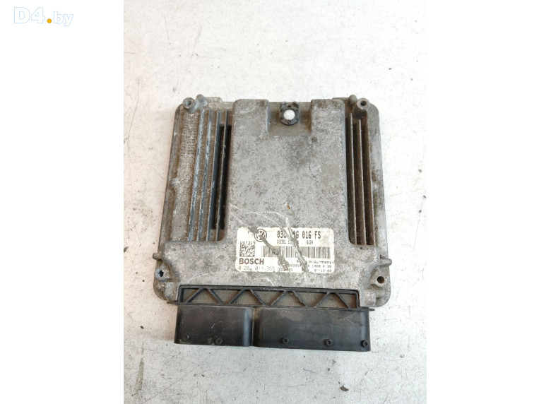 Блок управления двигателем к Volkswagen Golf 2005 г.