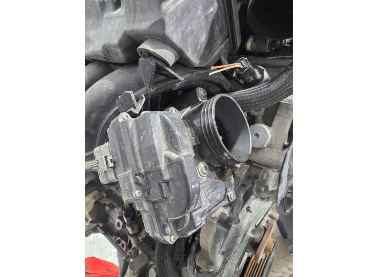 Заслонка дроссельная к Peugeot 5008, 2012г.