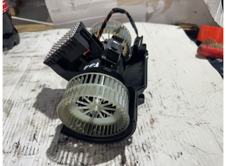 Моторчик печки к BMW 5 E60/E61, 2008г.