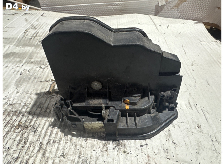 Замок двери передней левой к BMW 5E60/E61 2008 г.